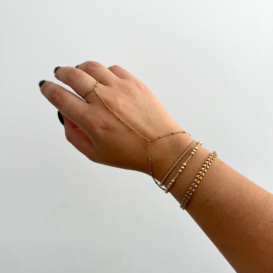 Viv Hand Chain